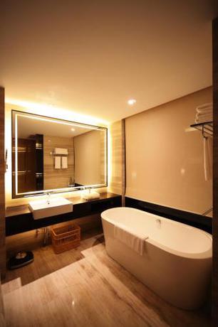 Imagen general del Hotel Shenglong Jianguo Haiyang. Foto 2