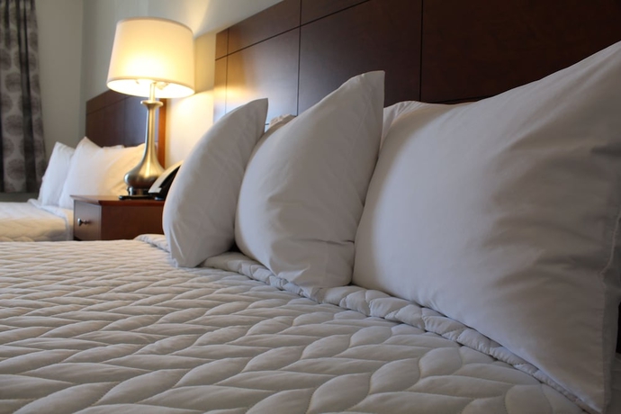 Imagen de la habitación del Hotel Shenvalee Golf Resort. Foto 9