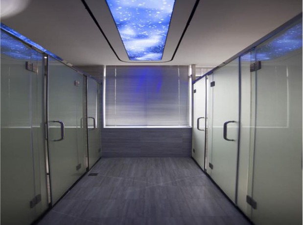 Imagen de los interiores del Hotel Shenzhen Dreamers Capsule. Foto 8