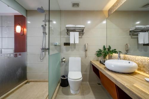 Imagen general del Hotel Shenzhen Estern Banshan. Foto 1