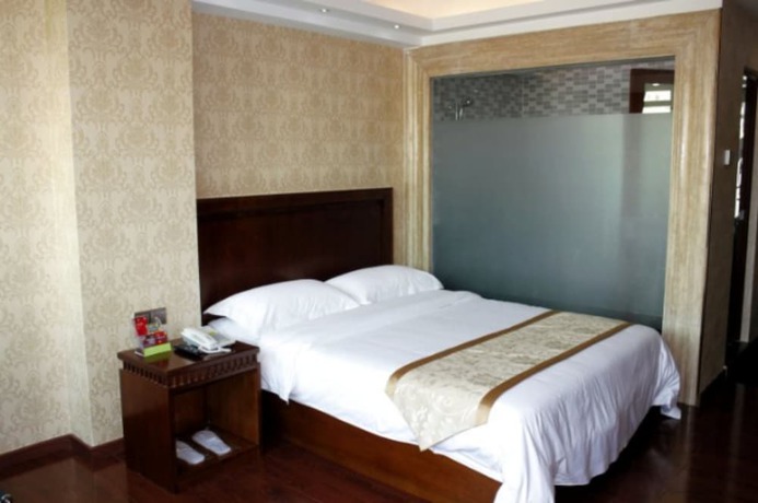 Imagen de la habitación del Hotel Shenzhen Fubanhao. Foto 9