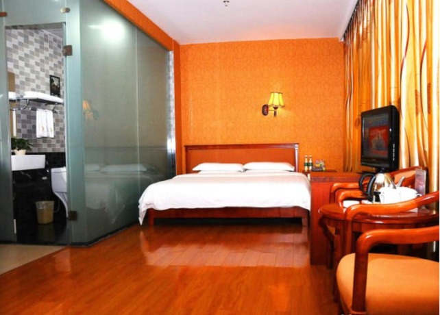 Imagen de la habitación del Hotel Shenzhen Fubanhao. Foto 15