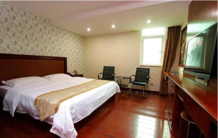 Imagen de la habitación del Hotel Shenzhen Fubanhao. Foto 17