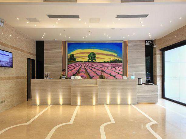 Imagen de los interiores del Hotel Shenzhen Lavande Hotel Airport Terminal Branch. Foto 7
