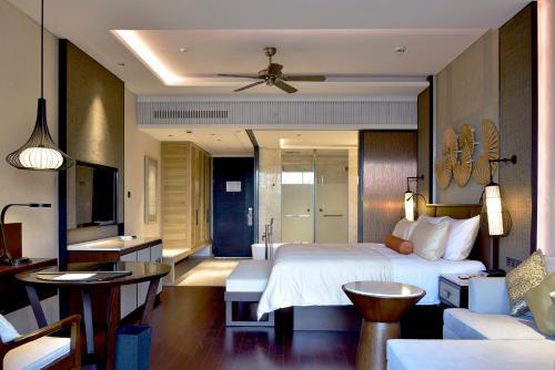 Imagen de la habitación del Hotel Shenzhen Lavenna Resort. Foto 7