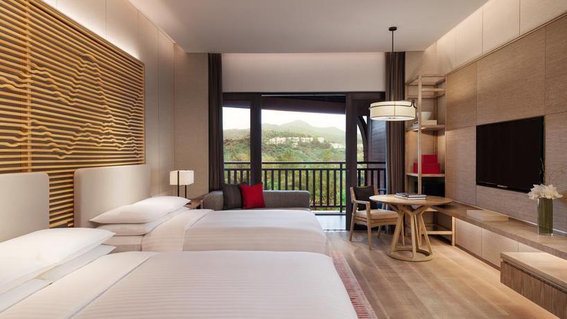 Imagen de la habitación del Hotel Shenzhen Marriott Golden Bay. Foto 5