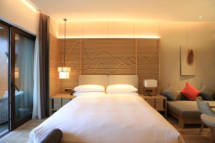 Imagen de la habitación del Hotel Shenzhen Marriott Golden Bay. Foto 6