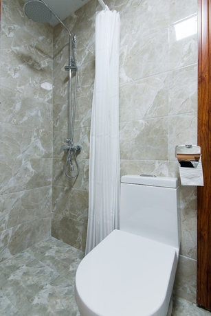 Imagen de la habitación del Hotel Shenzhen New Swan Castle. Foto 11