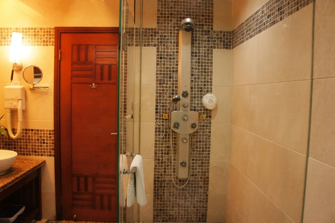 Imagen de la habitación del Hotel Shenzhen Pattaya. Foto 18