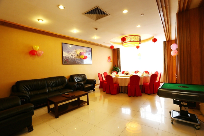 Imagen de los interiores del Hotel Shenzhen Sichuan. Foto 13