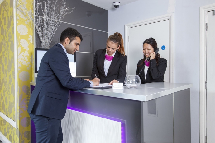 Imagen de los interiores del Hotel Shepherds Bush London. Foto 19