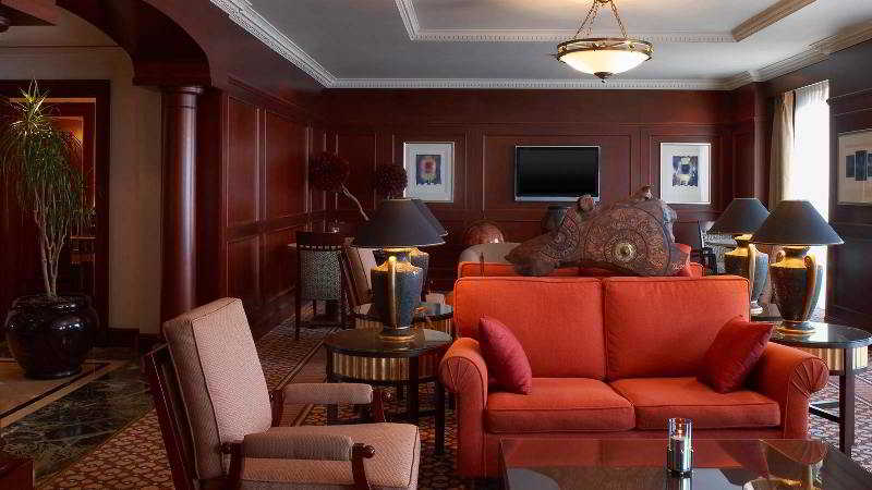 Imagen del bar/restaurante del Hotel Sheraton Addis. Foto 23