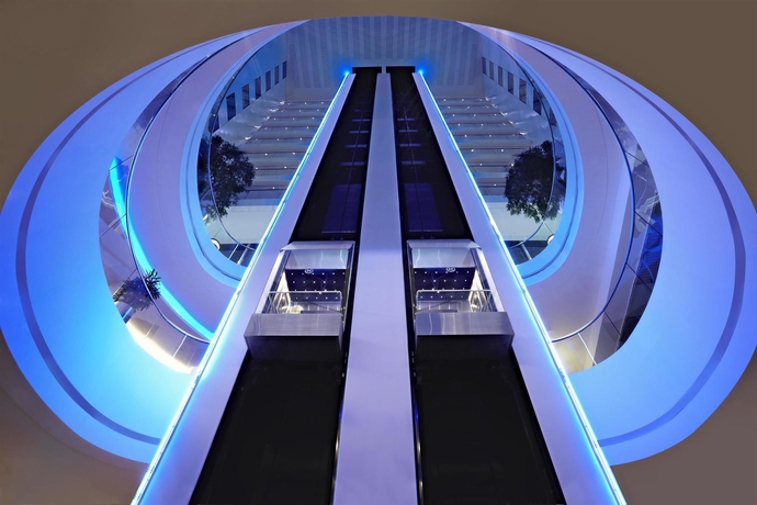 Imagen de los interiores del Hotel Sheraton Amsterdam Airport and Conference Center. Foto 13