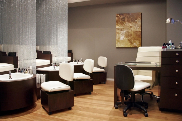 Imagen de la piscina del Hotel Sheraton Anchorage. Foto 15