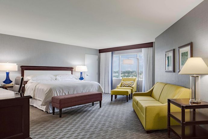 Imagen de la habitación del Hotel Sheraton Arlington. Foto 8