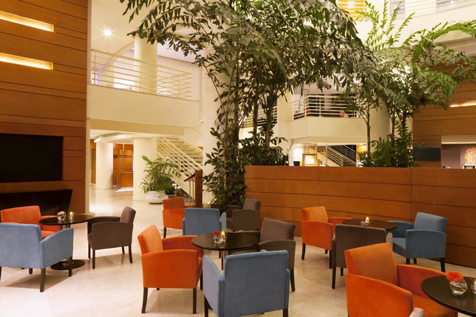 Imagen del bar/restaurante del Hotel Sheraton Asuncion. Foto 5