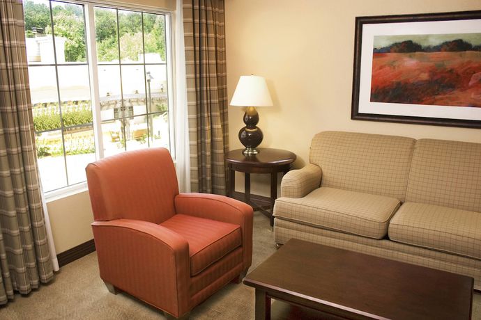 Imagen de la habitación del Hotel Sheraton Atlanta Perimeter North. Foto 4