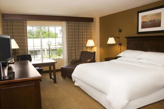 Imagen de la habitación del Hotel Sheraton Atlanta Perimeter North. Foto 18