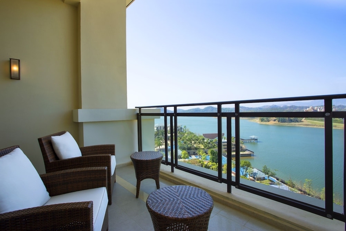 Imagen de la habitación del Hotel Sheraton Bailuhu Resort, Huizhou. Foto 5