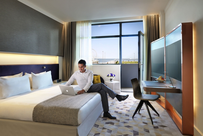 Imagen de los interiores del Hotel Sheraton Baku Intourist. Foto 13