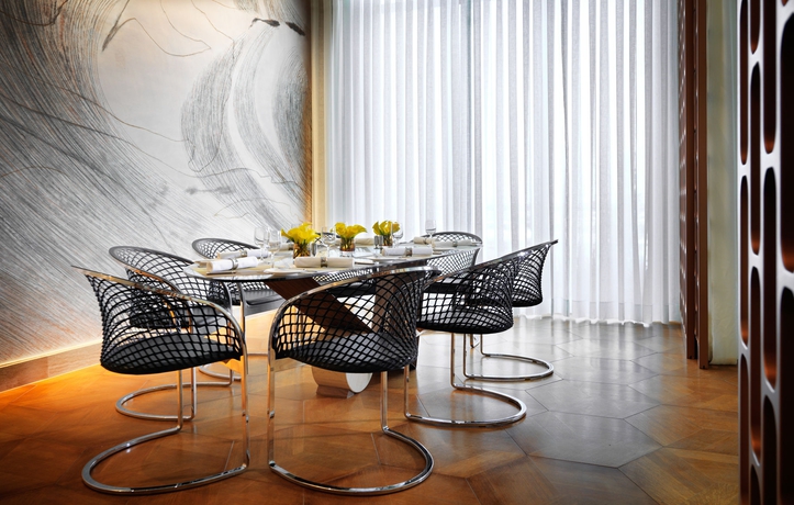 Imagen del bar/restaurante del Hotel Sheraton Baku Intourist. Foto 5