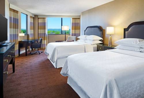 Imagen de la habitación del Hotel Sheraton Baltimore North. Foto 8