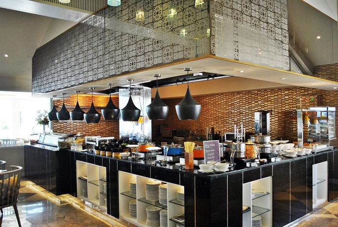 Imagen del bar/restaurante del Hotel Sheraton Bandung and Towers. Foto 7