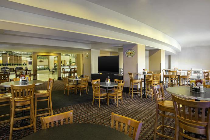Imagen del bar/restaurante del Hotel Sheraton Birmingham. Foto 2