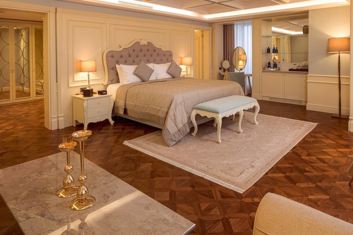 Imagen de la habitación del Hotel Sheraton Bishkek. Foto 6