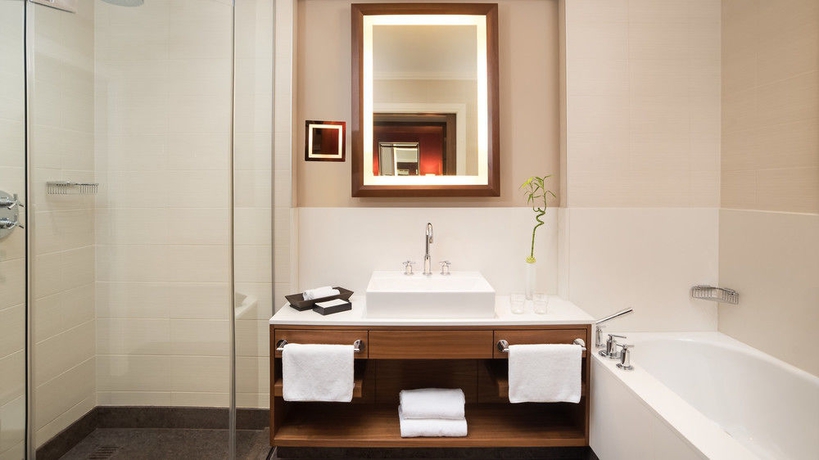 Imagen de la habitación del Hotel Sheraton Bratislava. Foto 6