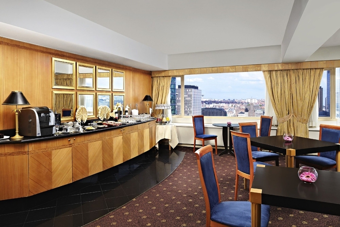 Imagen de los interiores del Hotel Sheraton Brussels. Foto 15