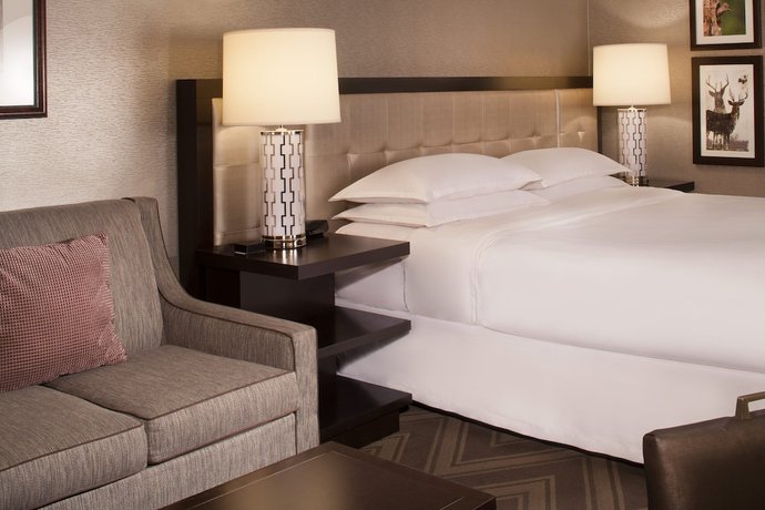 Imagen de la habitación del Hotel Sheraton Bucks County Langhorne. Foto 6