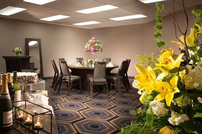 Imagen de la habitación del Hotel Sheraton Bucks County Langhorne. Foto 8