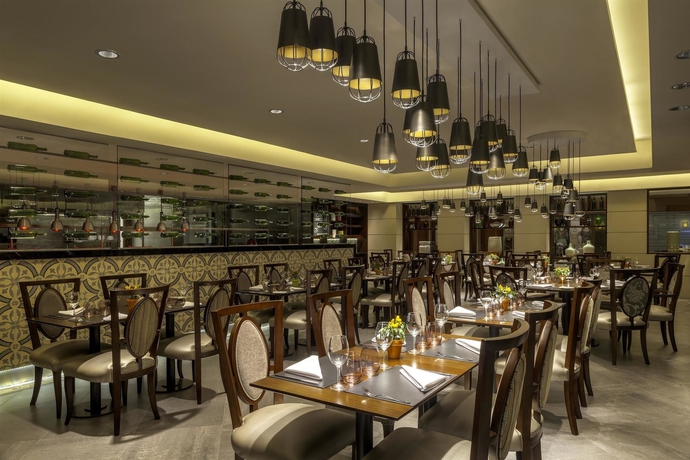 Imagen del bar/restaurante del Hotel Sheraton Buenos Aires and Convention Center. Foto 5