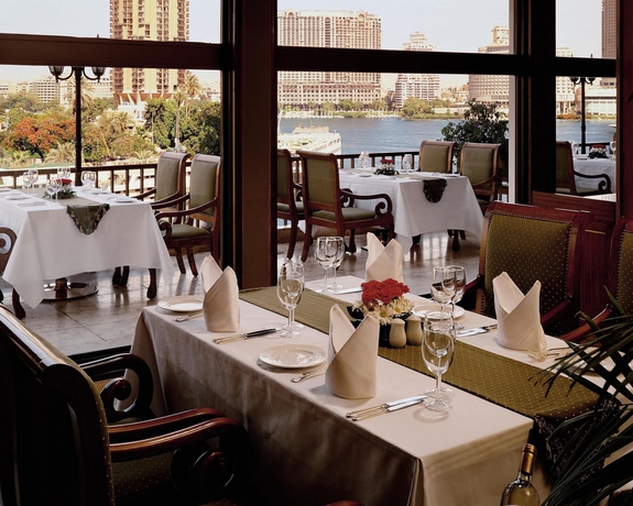 Imagen del bar/restaurante del Hotel Sheraton Cairo and Casino. Foto 2