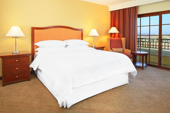 Imagen de la habitación del Hotel Sheraton Carlsbad Resort and Spa. Foto 6