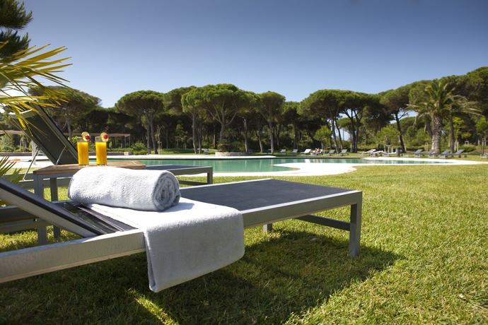 Imagen de la piscina del Hotel Sheraton Cascais Resort - and Residences. Foto 14