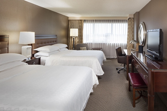 Imagen de la habitación del Hotel Sheraton Cavalier Calgary. Foto 8