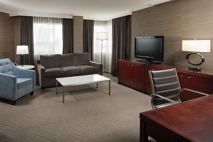 Imagen de la habitación del Hotel Sheraton Cavalier Calgary. Foto 10