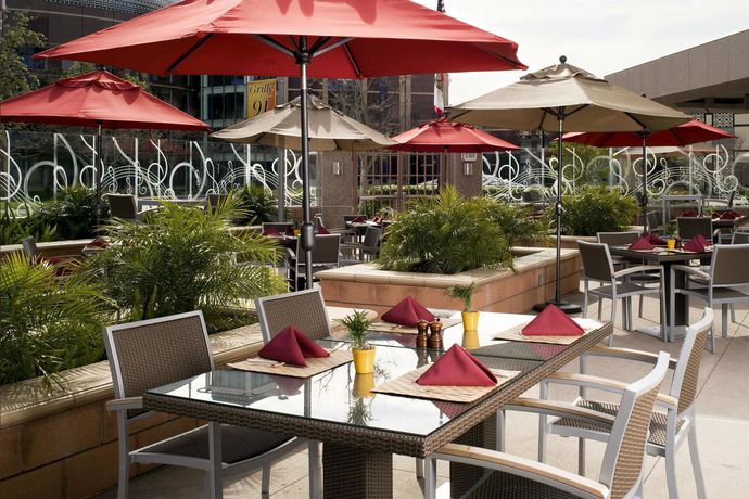 Imagen de los interiores del Hotel Sheraton Cerritos. Foto 12