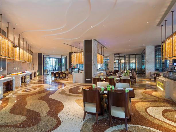 Imagen del bar/restaurante del Hotel Sheraton Changde Wuling. Foto 10