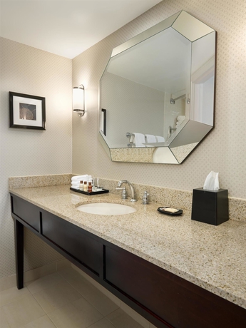 Imagen de la habitación del Hotel Sheraton Charlotte Airport. Foto 7