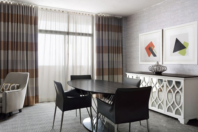 Imagen de la habitación del Hotel Sheraton Charlotte Hotel. Foto 5