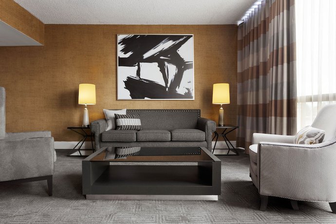 Imagen de la habitación del Hotel Sheraton Charlotte Hotel. Foto 12