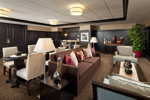 Imagen de la habitación del Hotel Sheraton Chicago Northbrook. Foto 4