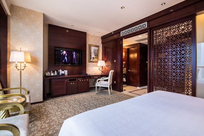 Imagen de la habitación del Hotel Sheraton Chongqing. Foto 7