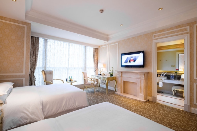 Imagen de la habitación del Hotel Sheraton Chongqing. Foto 8