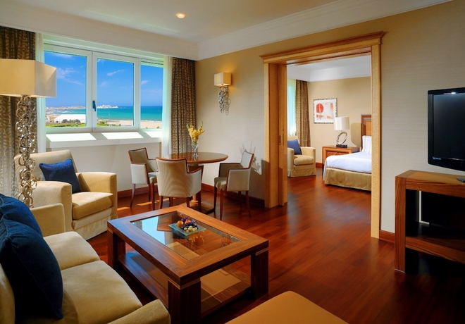 Imagen de la habitación del Hotel Sheraton Club Des Pins Resort. Foto 13