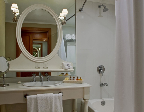 Imagen de la habitación del Hotel Sheraton Colonia Golf and Spa Resort. Foto 8