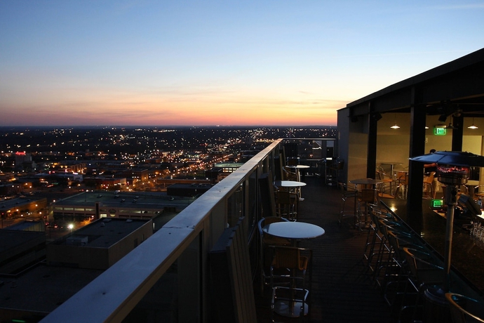 Imagen del bar/restaurante del Hotel Sheraton Columbia Downtown. Foto 7